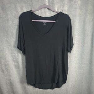 American Eagle Outfitters Charcoal V-Neck Tee